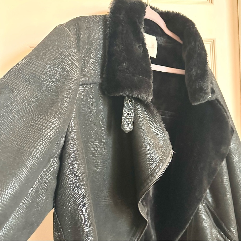 Black hutch moto fur jacket - Picture 2 of 6